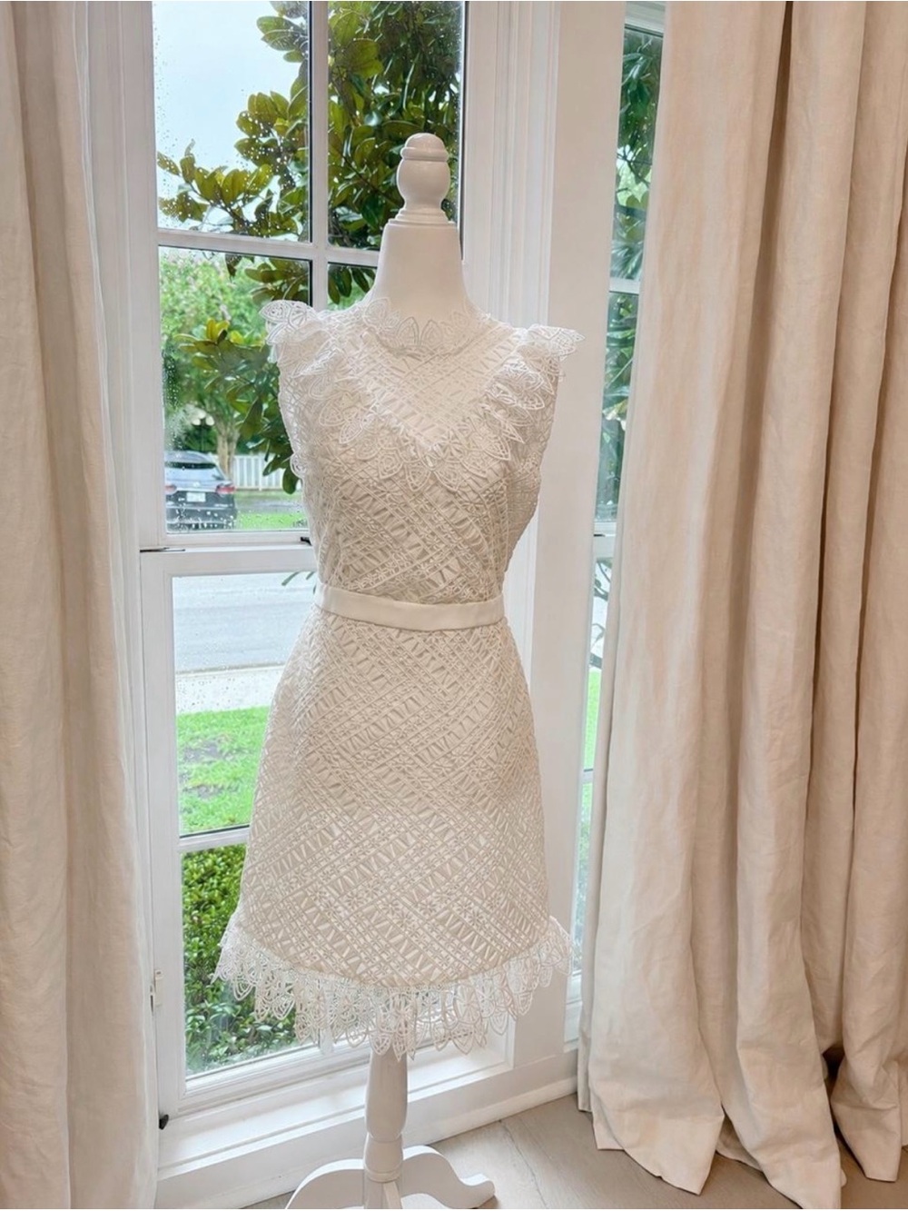 Endless Rose White Lace Cocktail Dress Bridal Shower Graduation Sorority Rush M